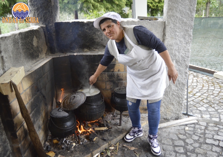 Festa da Broa de Paraduça - Cozinheira Dorinda Vasconcelos