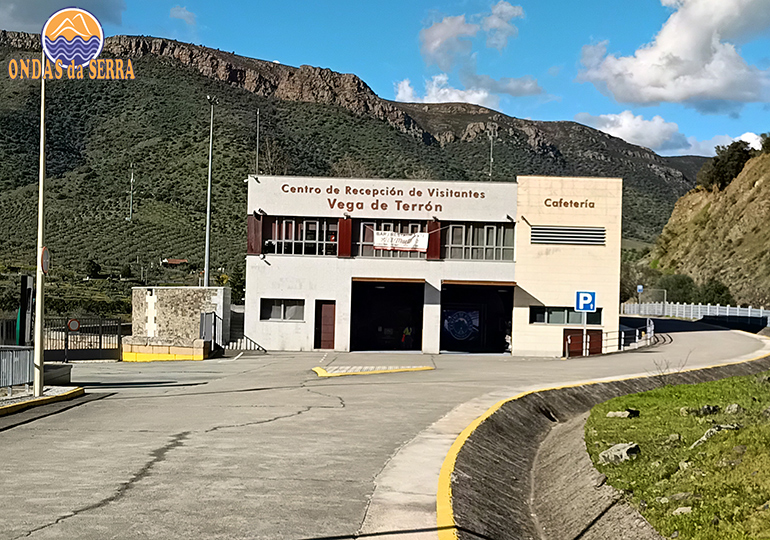 Centro de Recessão aos Visitantes, no Cais de Veja Terrón - Camino de Hierro - Rota dos Túneis e Pontes