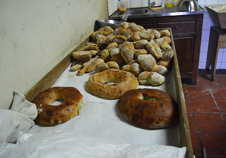 O segredo do fabrico do pão e regueifas de Ul